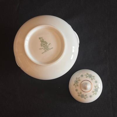 â€œAshmontâ€ Royal Doulton Fine China Set (DR-DZ)