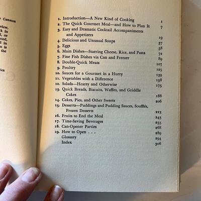 Large Collection of Vintage Cookbooks (D-MK)