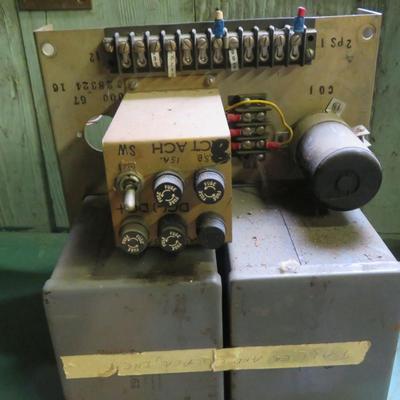 Transistor device - lot of 2 - misc garage find
