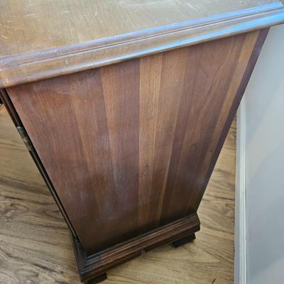 Solid Cherry Wood Music Cabinet (LR-DW)