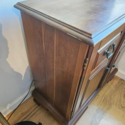 Solid Cherry Wood Music Cabinet (LR-DW)