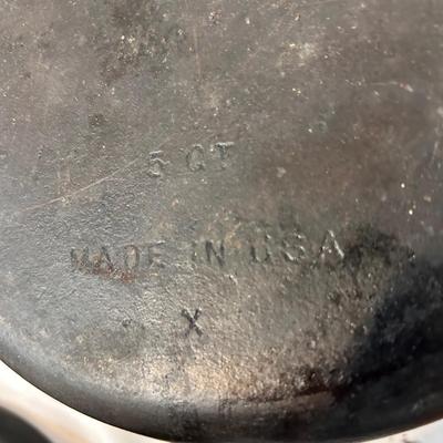 Old Collectible Cast Iron Wagner Ware Skillets and More (DR-DZ)