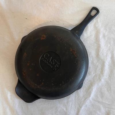 Assortment of Cast Iron Kitchenware (DR-DZ)