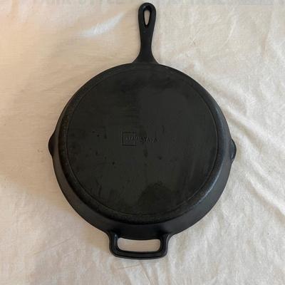 Assortment of Cast Iron Kitchenware (DR-DZ)