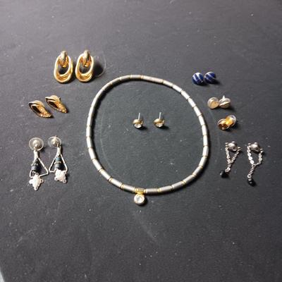 COSTUME PIERCED EARRINGS AND NECKLACE