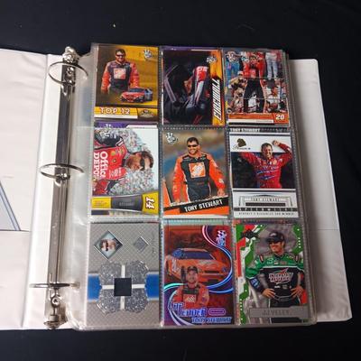 3 RING BINDER W/TONY STEWART TRADING CARDS