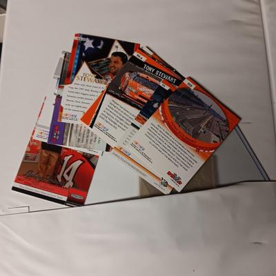 3 RING BINDER W/TONY STEWART TRADING CARDS