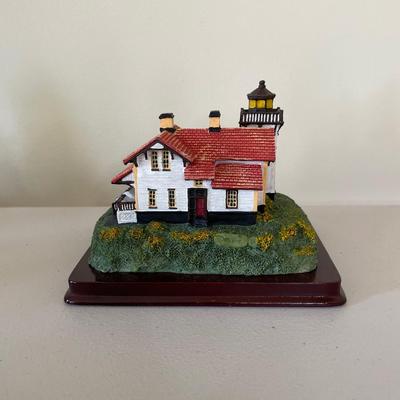 Lighthouse - Made by Oneida