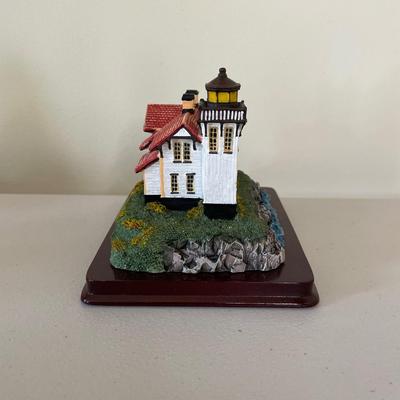 Lighthouse - Made by Oneida