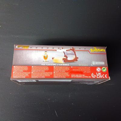 NIB DIE-CAST THE FLINTSTONES FRED FLINTSTONE & FLINTMOBILE