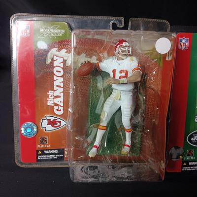 NEW KC RICH GANNON AND NY JETS CHAD PENNINGTON ACTION FIGURES