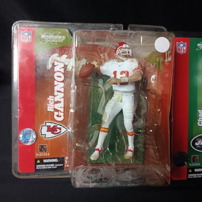 NEW KC RICH GANNON AND NY JETS CHAD PENNINGTON ACTION FIGURES