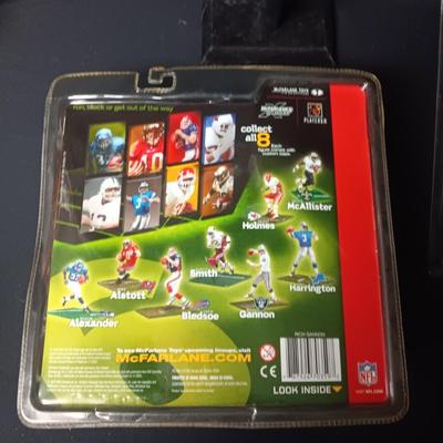 NEW KC RICH GANNON AND NY JETS CHAD PENNINGTON ACTION FIGURES