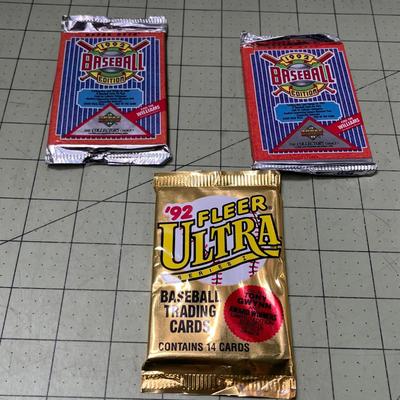 1992 Fleer Ultra Series I & 2 pack of 1992 Baseball Edition