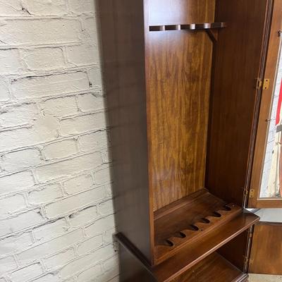 Wood gun cabinet with locks