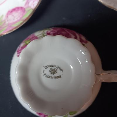 CHINA TEAPOT AND 4 CUPS & SAUCERS