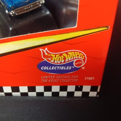 NEW HOT WHEELS COLLECTIBLE 1957 - 1997 CARS