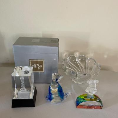 Lot of 4 Glassware
