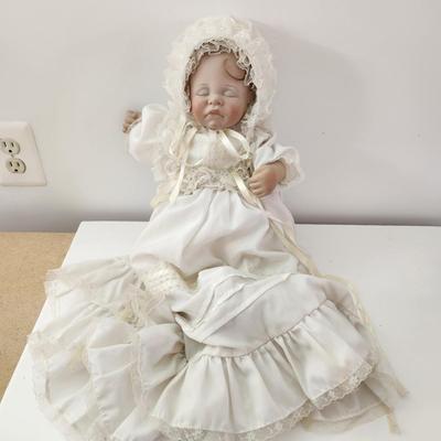 First Moments Lee Middleton 1983 Doll