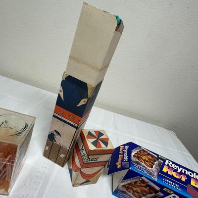 Lot of kitchen items