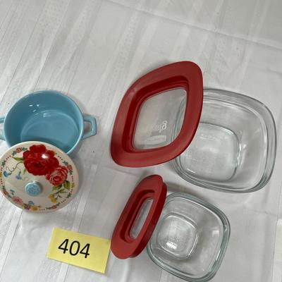 Kitchen storage containers