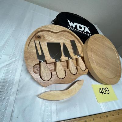 Really cool cheese board & utensils