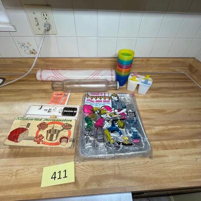 Vintage kitchen items