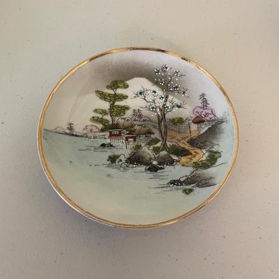 Lot of Three Vintage Plates and One Vase