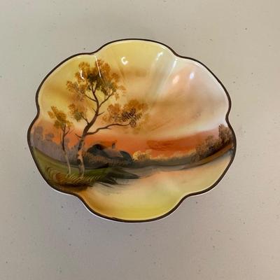 Lot of Three Vintage Plates and One Vase