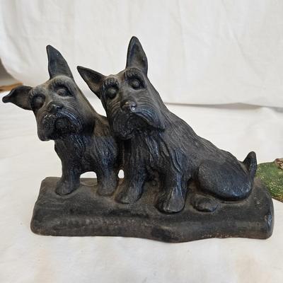 Dog Themed Cast Iron (DR-DW)