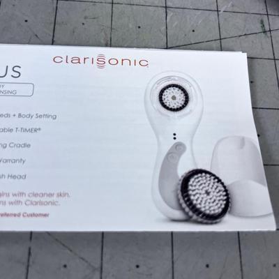 CLARI SONIC Face and Body Cleaning Machine NEW in the Package