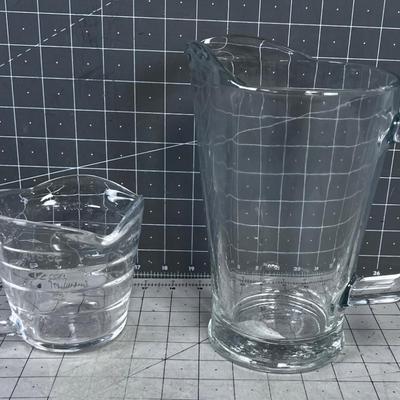 Glass Pitcher and Measuring 2 Cup 