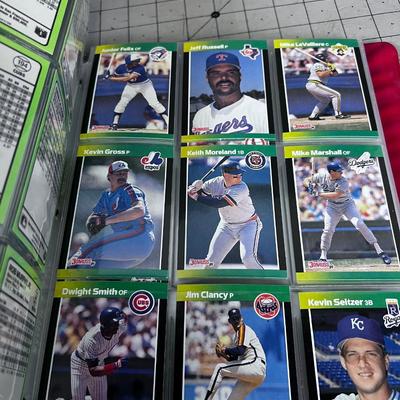 1988 BASEBALL Card Album
