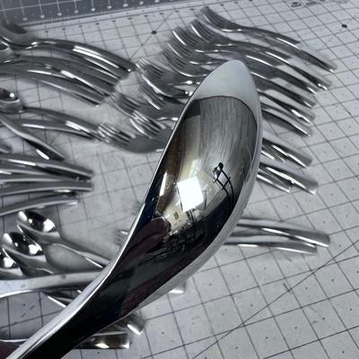 Modern Silverware Set 