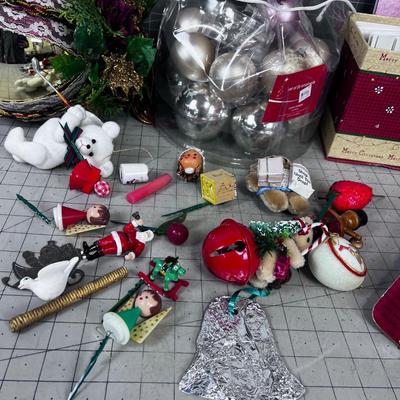 Mixed Lot of XMAS Stuff 