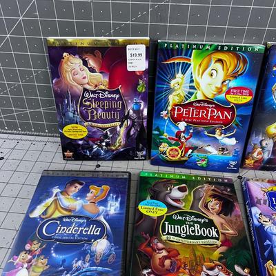 8 DISNEY Classics DVD's 