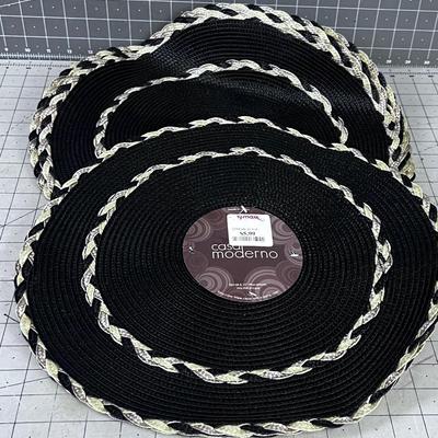 NEW (12) Casa Maderno -Woven Round Black Placemat 