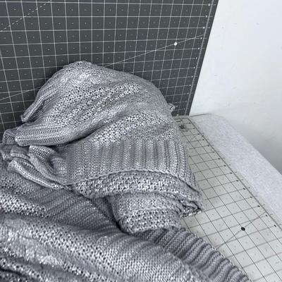 2 NEW Gray Sparkle Throws 