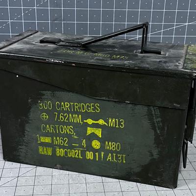 Metal Ammo Box, United State Military REAL DEAL