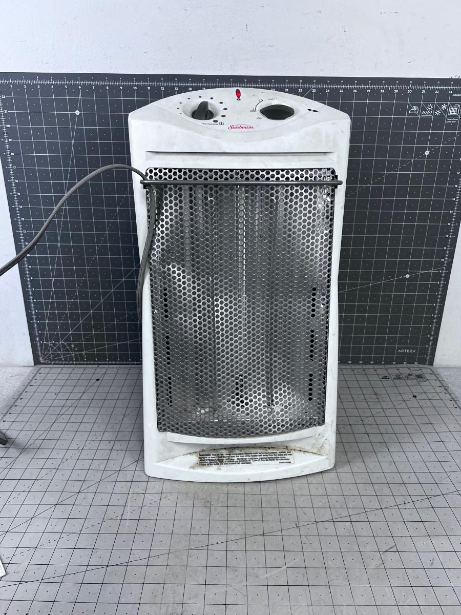 SUNBEAM Electric Space Heater | EstateSales.org