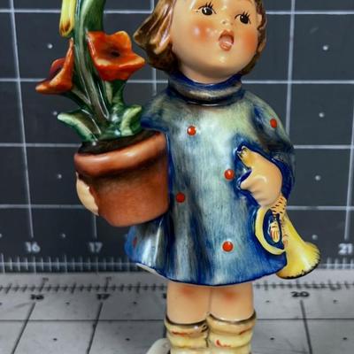 Hummel Figurine Titled: Congratulation