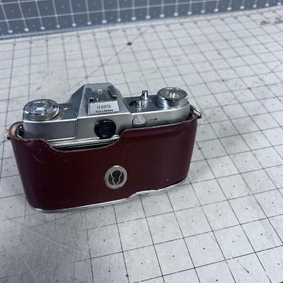 Kodak Retina Reflex S 35mm Camera
