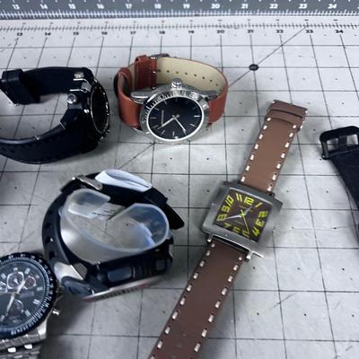 Grouping of Men's Watches including the SAMSUNG Smart Watch