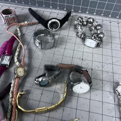 Grouping of Women's Watches 