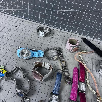 Grouping of Women's Watches 