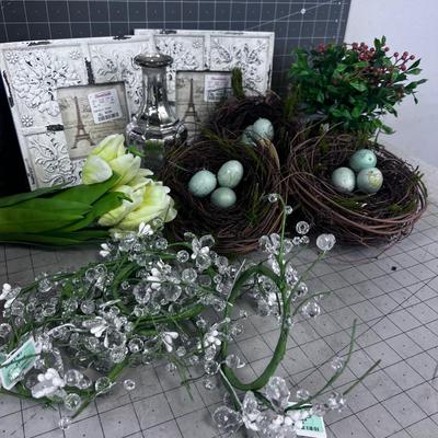 Large Spring Decorative LOT NEW: Flowers, Frames, Bird Nests 