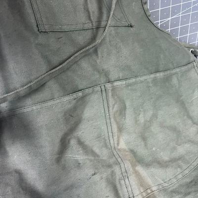 GREEN Work Apron with pockets/ 
