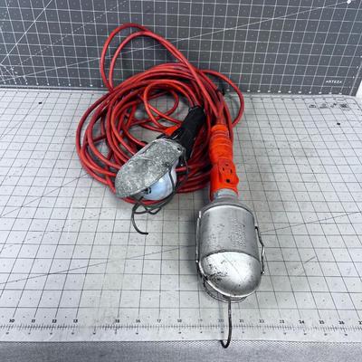 2 Drop Lights with Cords