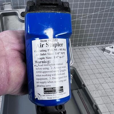 1/4" Crown Stapler 