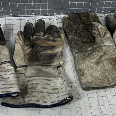 2 Pair of Welding Gloves 